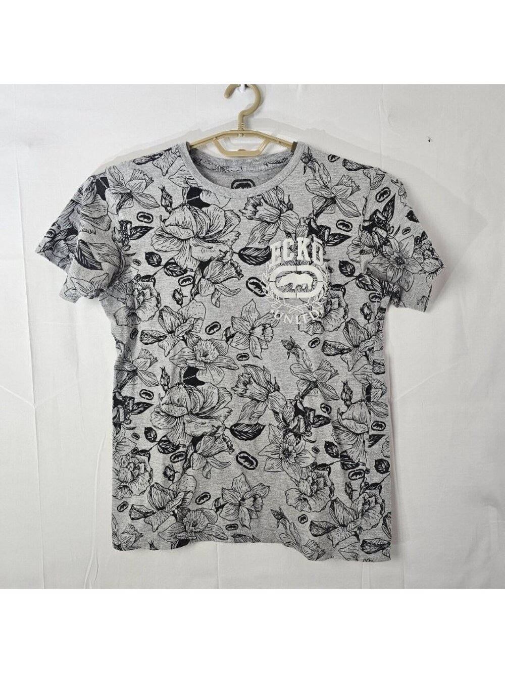 Ecko T Shirt Mens M Gray Floral Graphic Print Short Sleeve Crew Neck Top